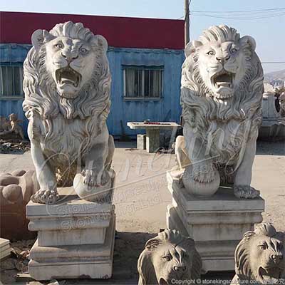 Hand Carved White Marble Lion Statues for Home and Outdoor Decoration for sale